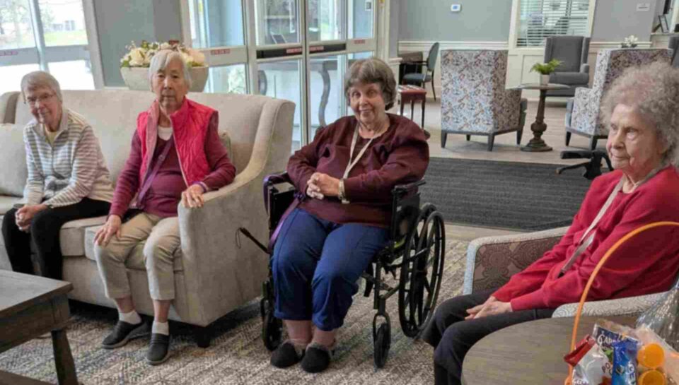 Why assisted living in Naperville, IL Families Choose The Oasis of Plainfield