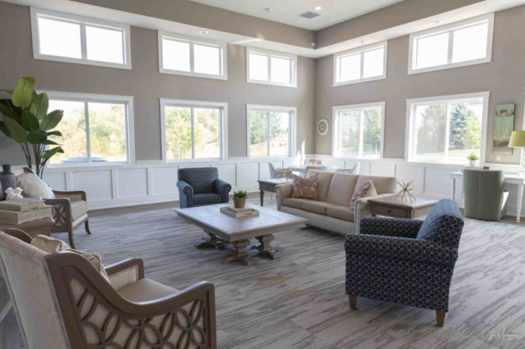 Suburban Chicago Senior Living: The Oasis of Plainfield